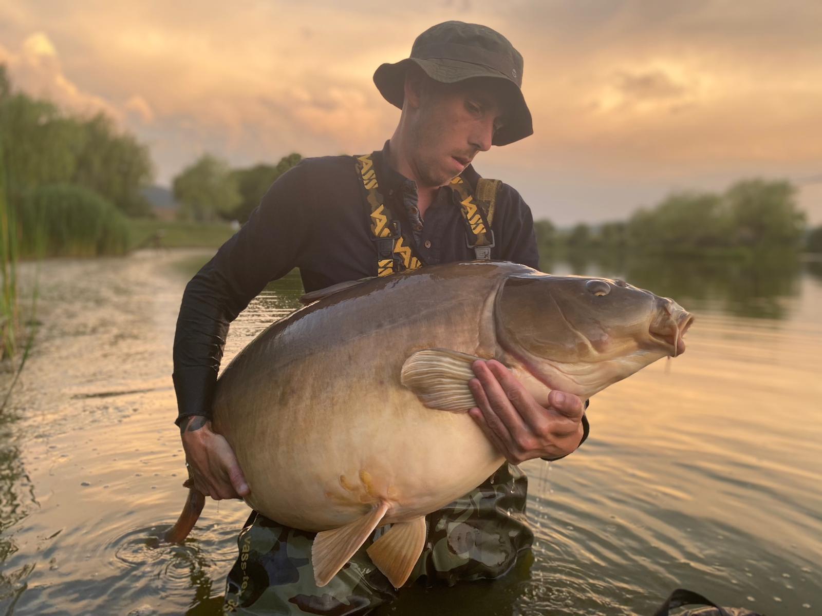 EURO-AQUA WEEK CAPPED BY 63LB 8OZ UNIT! - DNA Baits DNA Baits