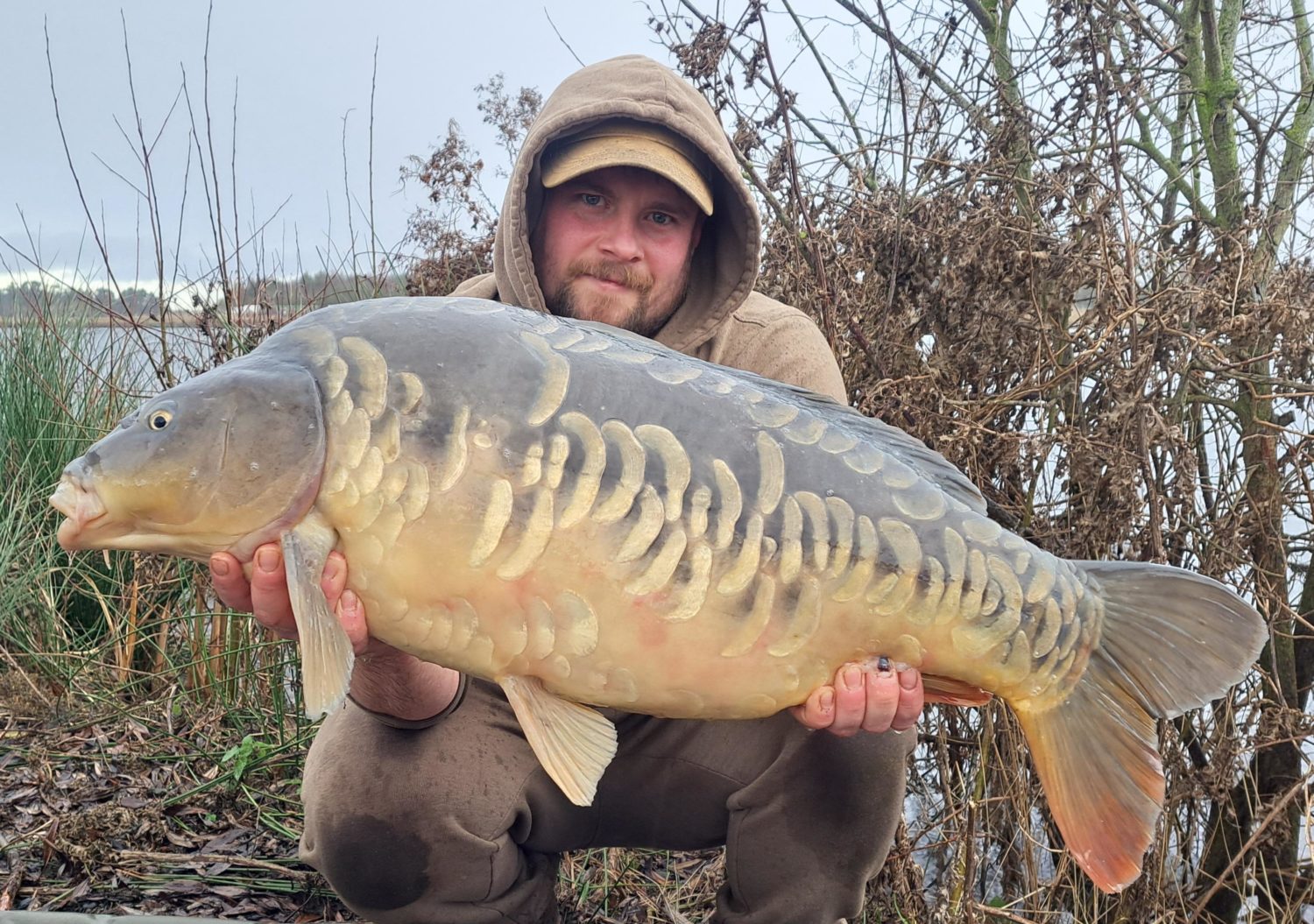 BILLY'S LAKE FISH HUNGRY AS MATT RUNS OUT OF BAIT - DNA Baits DNA